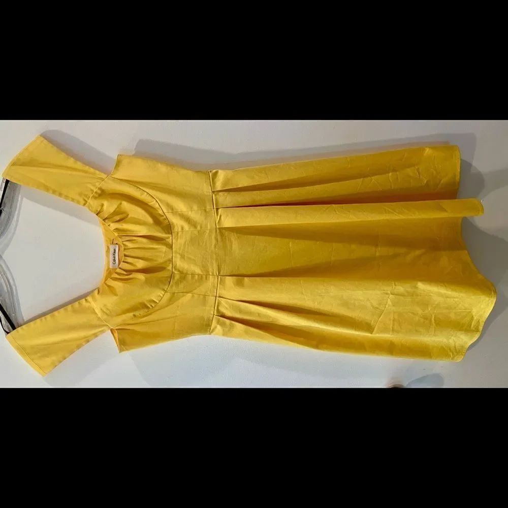 Calvin Klein Yellow Dress Size 6. Worn On TV Series For An Episode.